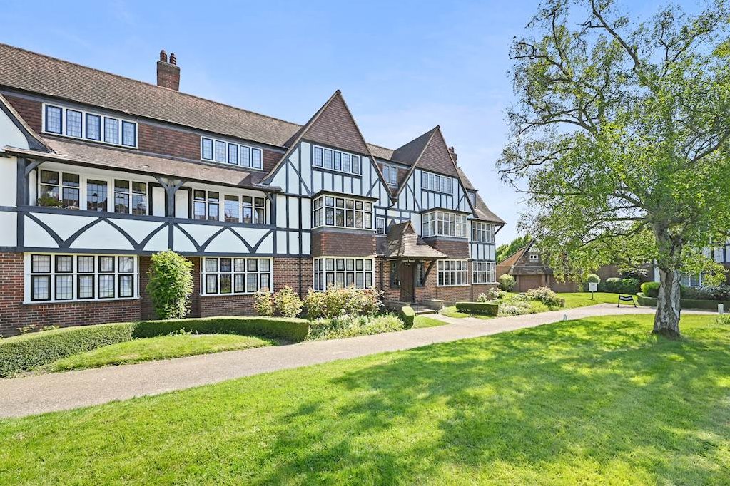 Queens Drive, West Acton, London